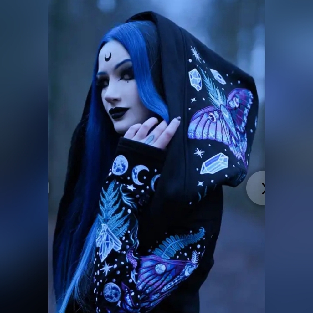 ENCHANTED FOREST HOODIE with detailed embroidery moth and fern